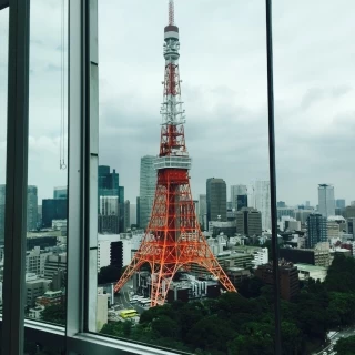 披露宴会場から東京タワーが見えます。