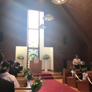 陽の光が入ったチャペル