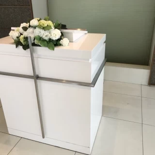 牧師さんのいる席です。
