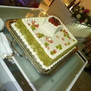和風にデザインしたケーキ