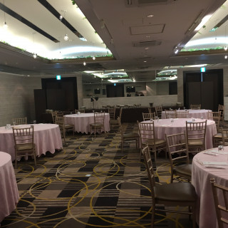 会場 ※訪れた日は二次会のセッティング状態