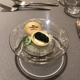 試食会で。アミューズ。