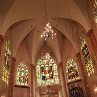 天井の高い圧巻の大聖堂