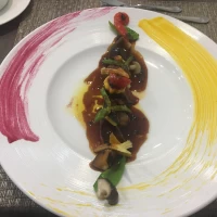 メインです。盛り付けが彼と私で違います。