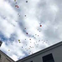バルーンリリース