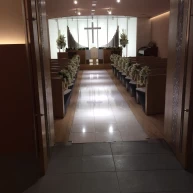 ゲストとの距離が近くて全員参加型の式ができそう