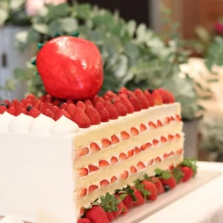 巨大ショートケーキ！
