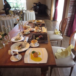 会場