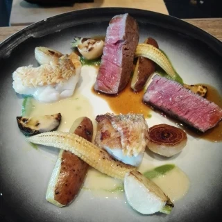メイン肉料理