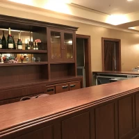 披露宴会場待合室バーカウンター