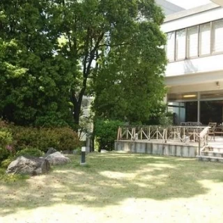 披露宴会場から見たお庭の景色