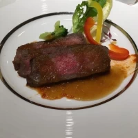 メインの肉料理