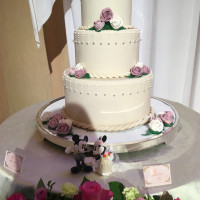 オーロラ姫のイメージのケーキ