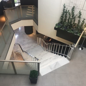 披露宴会場の廊下|484837さんのWedding Terrace Ashiya (ウエディングテラス芦屋)の写真(542377)