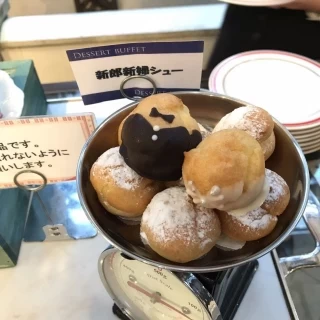 デザートビュッフェ