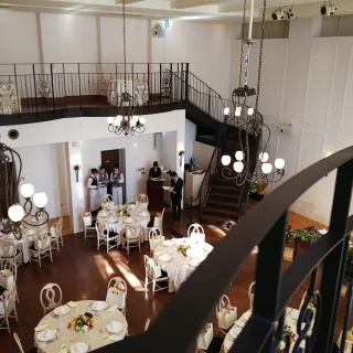 白い方の会場