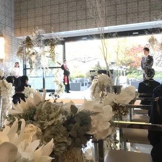 12月は白い装飾が無料でついてくるそうです