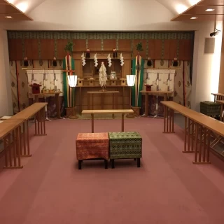 館内神殿。少し小さく感じる。