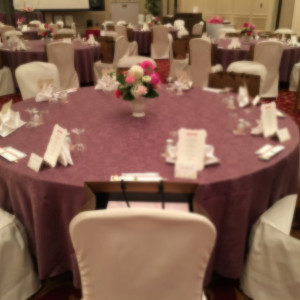 とても綺麗な高級感のあるテーブルクロス色、お花。|486371さんのホテルモナーク鳥取の写真(549353)