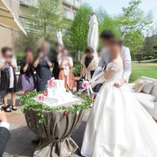 モンシェリーのガーデンでのケーキ入刀は素敵な演出になります