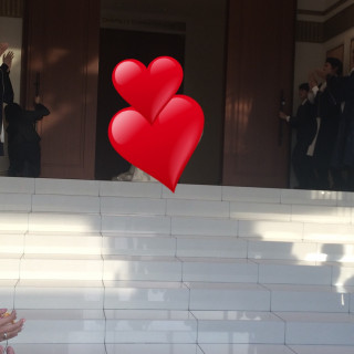 挙式後、新郎新婦はこの階段をおりてフラワーシャワーをします。