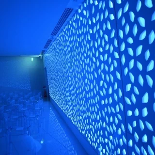 LED?幻想的な演出。スカイチャペルの方