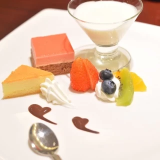あいにくデザートのみだったが、ハイレベル
