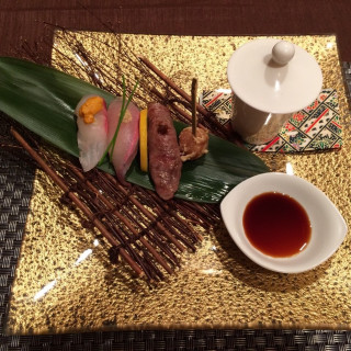 お寿司。こちらも美味しかったです。