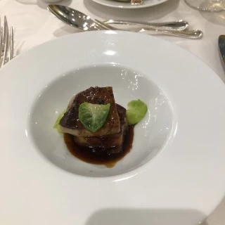 メイン。