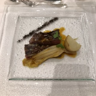 メイン。