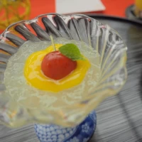 デザートはさっぱりグレープフルーツのジュレ