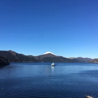披露宴会場から芦ノ湖が見える