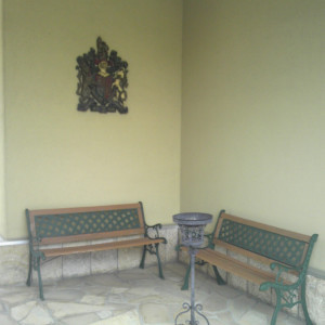 ガーデン隅の喫煙スペース|488228さんのアンドルーチェトスカーナ &LUCE TOSCANAの写真(559626)