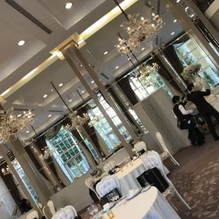 まだが大きく開放感があります。奥にガーデンが見えます。