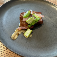 メインはもちろん、ソースや添えてある野菜もおいしかったです