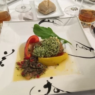 フレンチ料理をイメージした肉料理