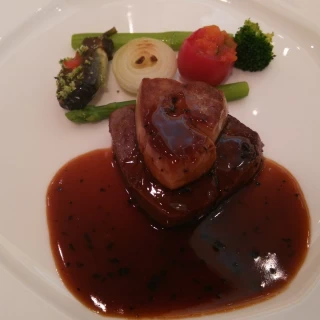 フォアグラとステーキ