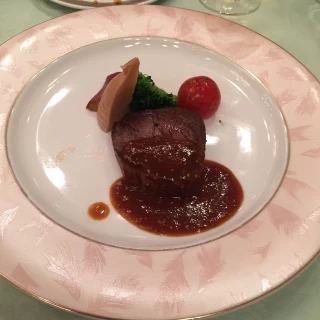 肉メイン