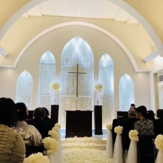 白基調の上品なデザイン。