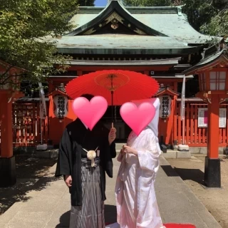 神殿の前で写真撮影しました。