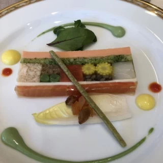 前菜 ジュレにお野菜が入ってました