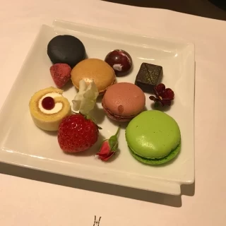 パティシエさん手作りの小菓子