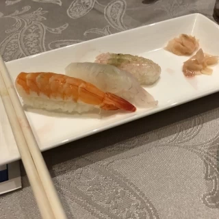 締めのお寿司