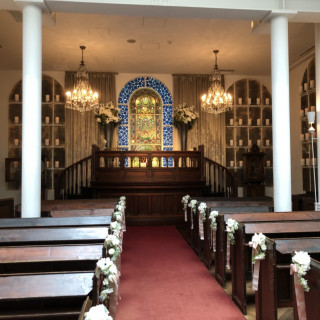 イギリスの教会から移築した祭壇。