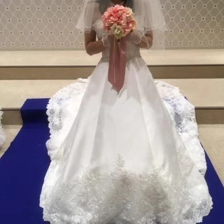 フェアで試着したドレス