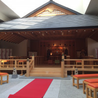 諏訪神社だそうです。とても綺麗です。