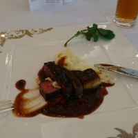 おはしで食べられるお肉