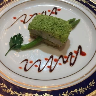 和洋折衷料理1パターンのお魚料理です。17500円コース。