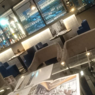 見積もりなどプランナーさんとお話する落ち着いたスペースです。