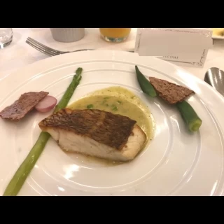凝ったお料理が出て来ました